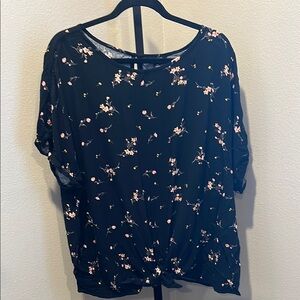 Buffalo David Bitton Black and Pink Boxy floral Blouse